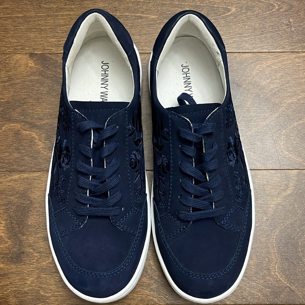 Johnny Was “Bianca” Sneaker - Picture 2 of 7